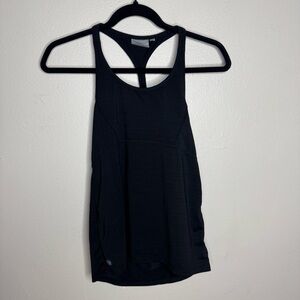 Athleta Swift Reach & Restore Tank Top Black 457973 with Pads Womens